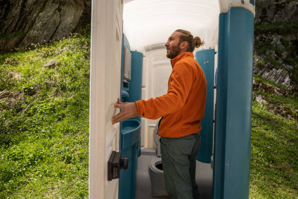 Best Luxury portable toilet rental  in Coldstream, OH